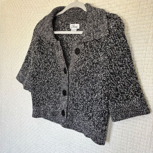 Button Down Top✨ - Picture 4 of 8